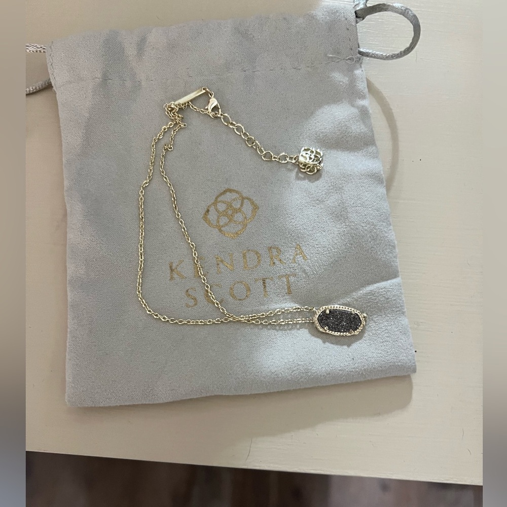 Kendra Scott Elisa necklace